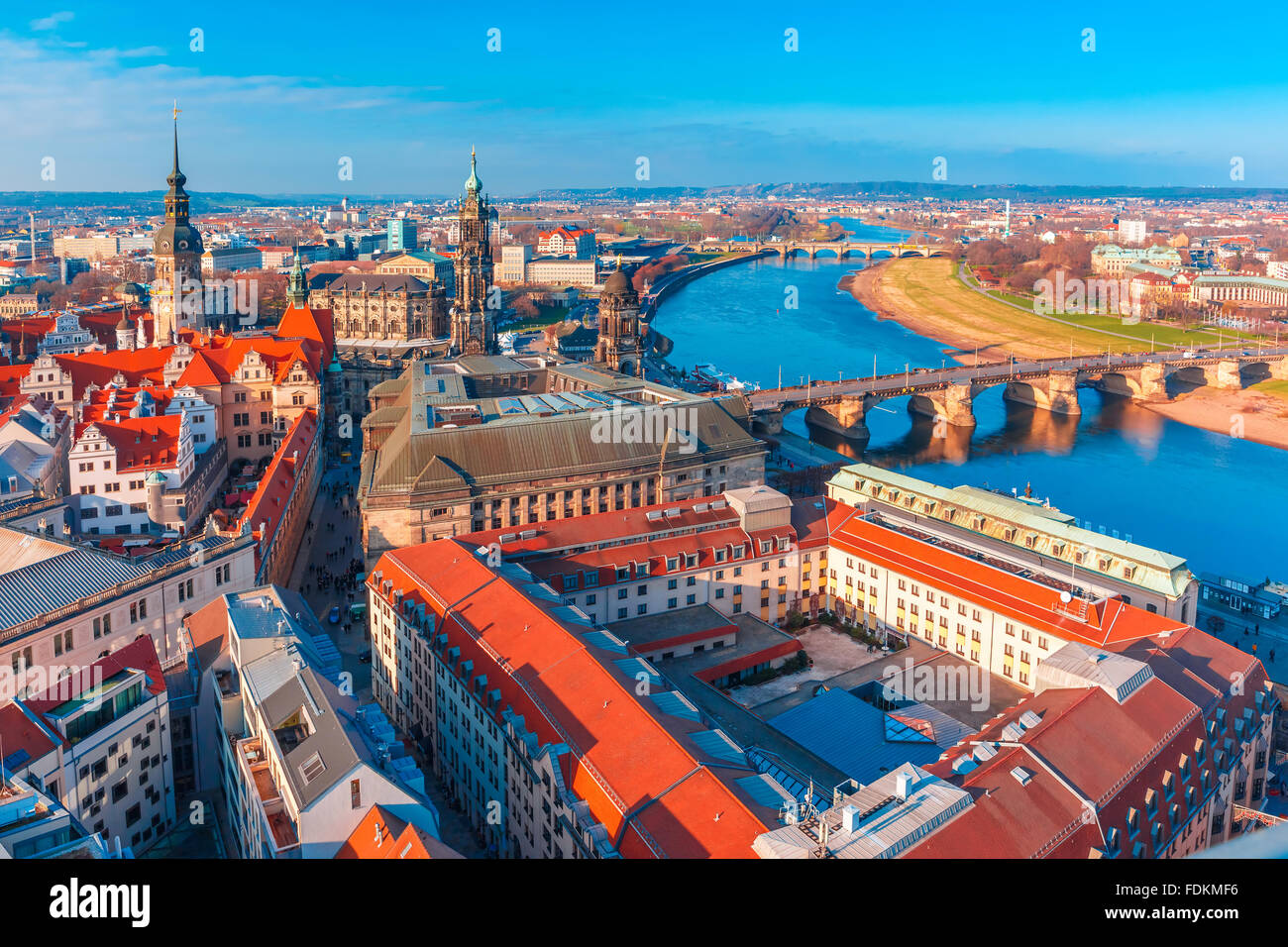 Luftbild der Altstadt und Elbe, Dresden, Deutschland Stockfoto
