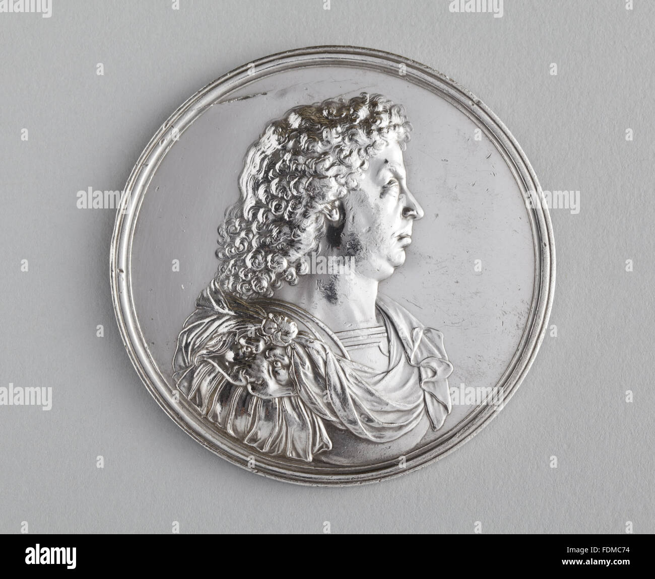 Gedenkmedaille von John Maitland, Duke of Lauderdale, 1672, von John Roettiers Ham House, Surrey. National Trust Inventarnummer: 1139625. Stockfoto
