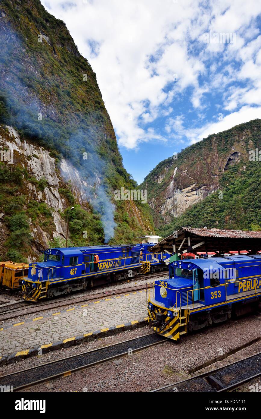 Endstation der peruanischen Südbahn Ferrocarril del Sur, Aguas Calientes, Provinz Cusco, Peru Stockfoto