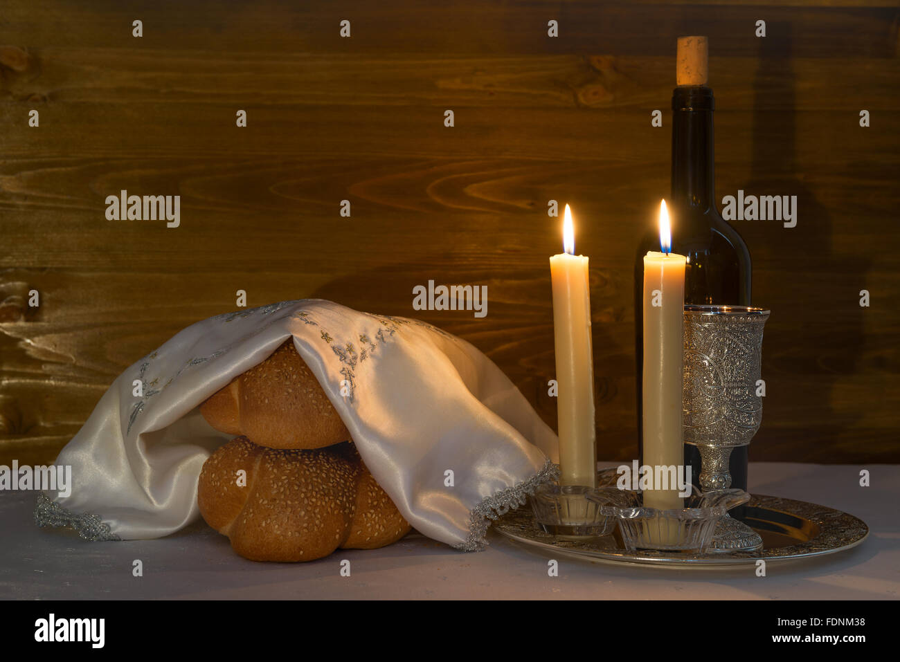 Traditional jewish sabbath meal -Fotos und -Bildmaterial in hoher ...