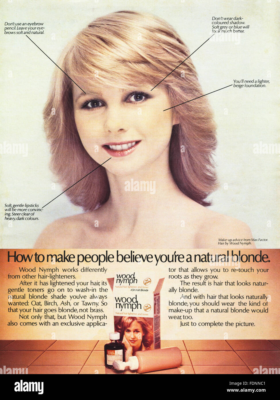 Original ganzseitige Farbe Vintage Magazin Anzeige aus der 1970er Jahre. Anzeige vom 1978 Werbung Holz Nymphe Farbexperte von Elida Stockfoto