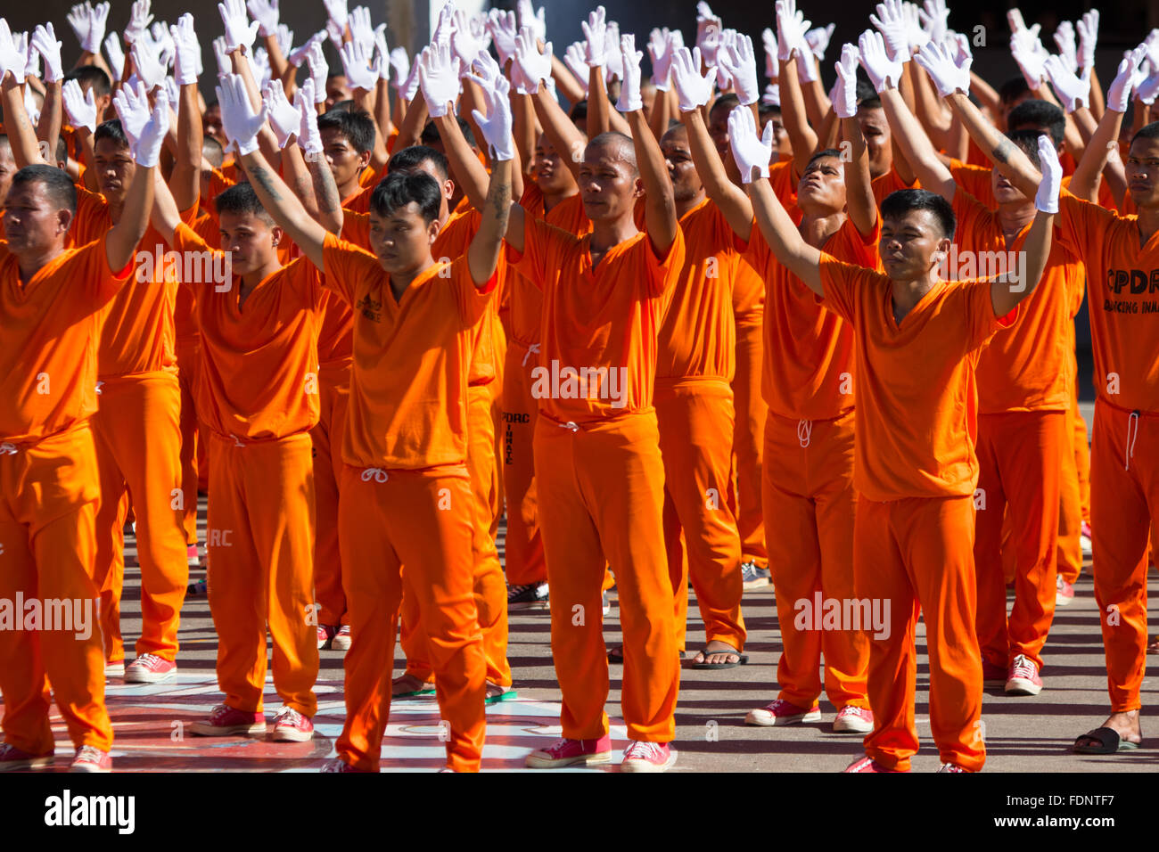 Tanzen Insassen des Cebu Provincial Detention and Rehabilitation Center, Cebu City, Philippinen Stockfoto