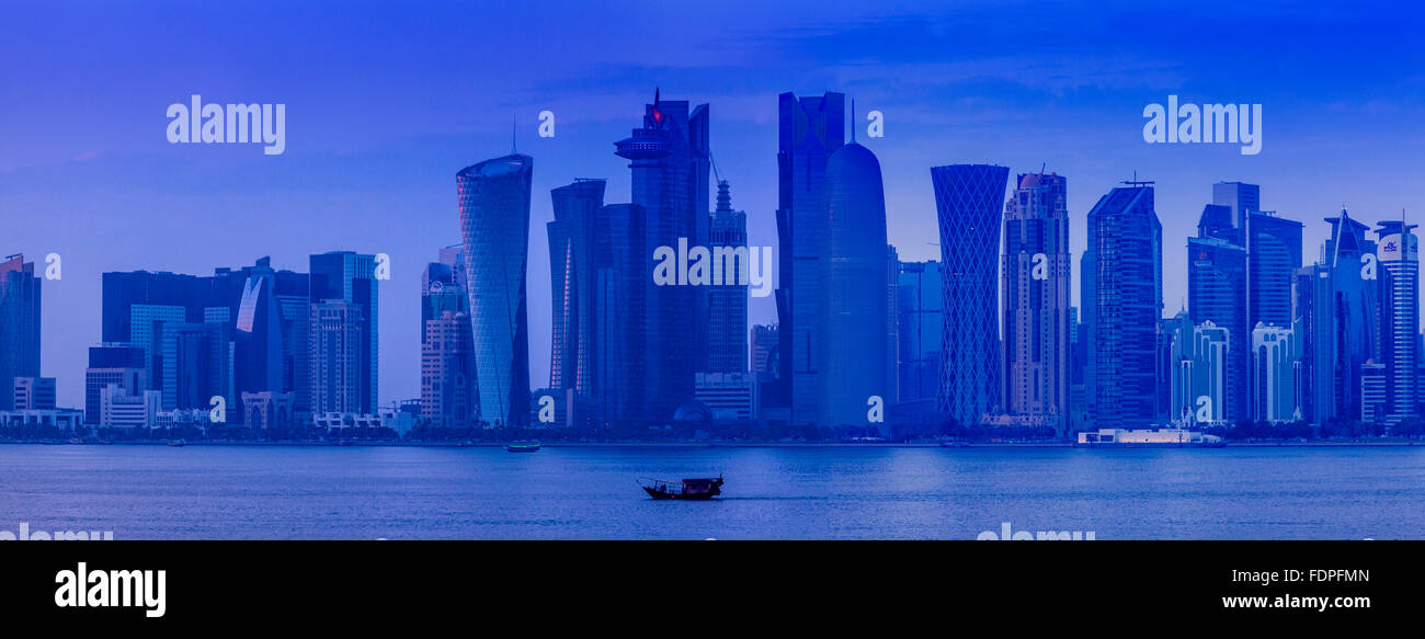 Ein Panorama-Bild von der Skyline von Doha, Doha, Katar Stockfoto