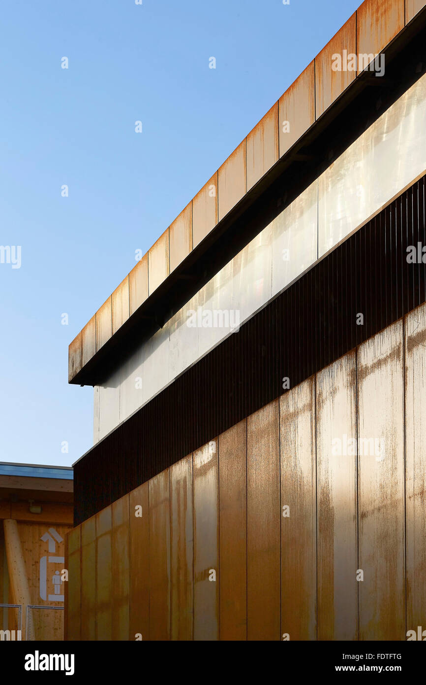 Corten Stahl Fassade. Mailand Expo 2015, britischen Pavillon, Mailand, Italien. Architekt: Wolfgang Buttress, 2015. Stockfoto