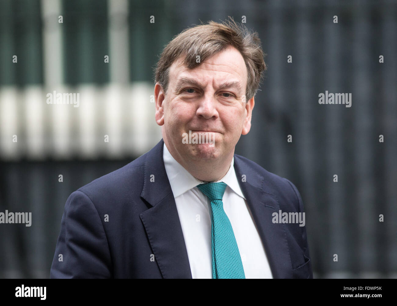 John Whittingdale, Staatssekretär für Kultur, Medien und Sport an Nummer 10 Downing street für eine Kabinettssitzung Stockfoto