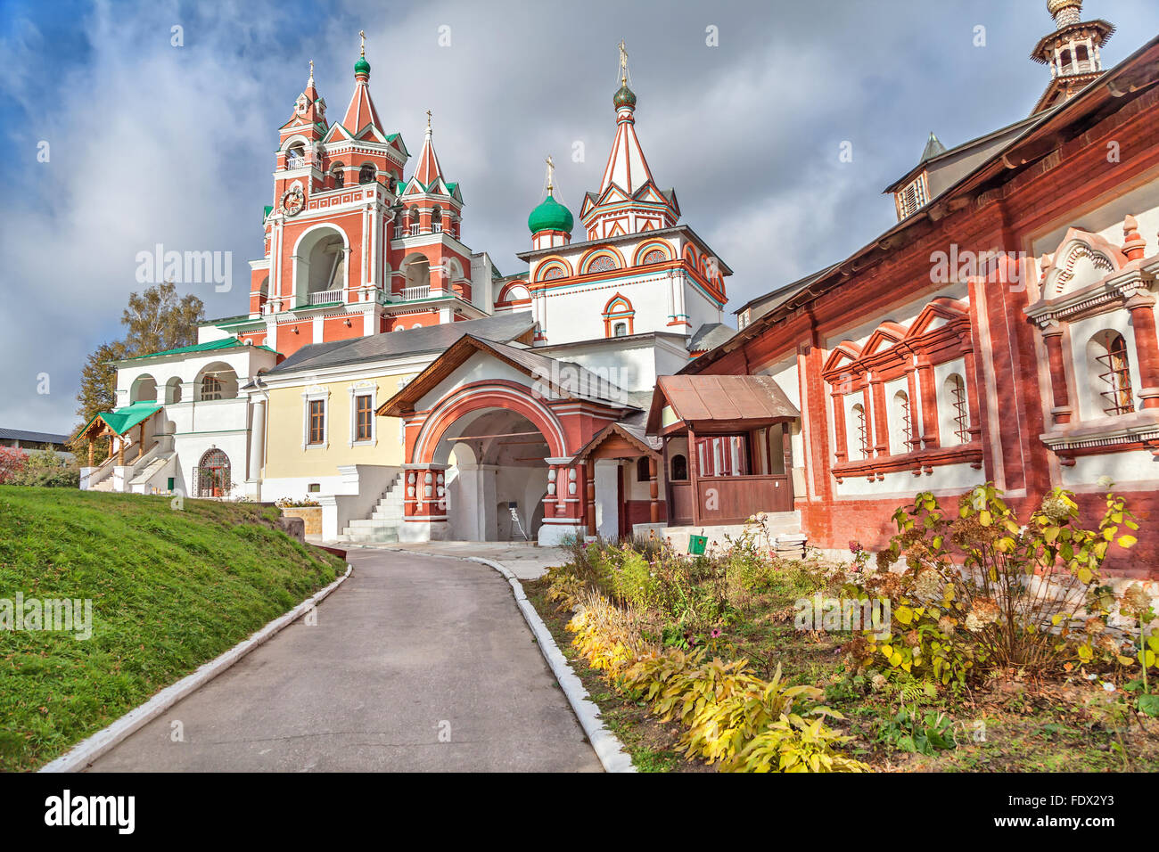 Dreifaltigkeitskirche in Savvino-Storozhevsky Kloster, Swenigorod, Moscow Region, Russland Stockfoto