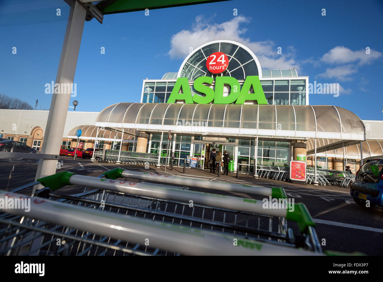 ASDA Supermarkt am Hollingbury, Brighton. Stockfoto