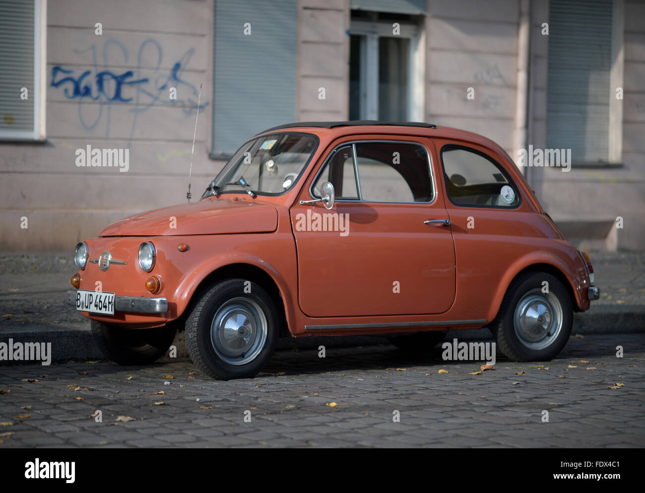 Berlin, Deutschland, roten Fiat 500 in Berlin-Wedding Stockfoto
