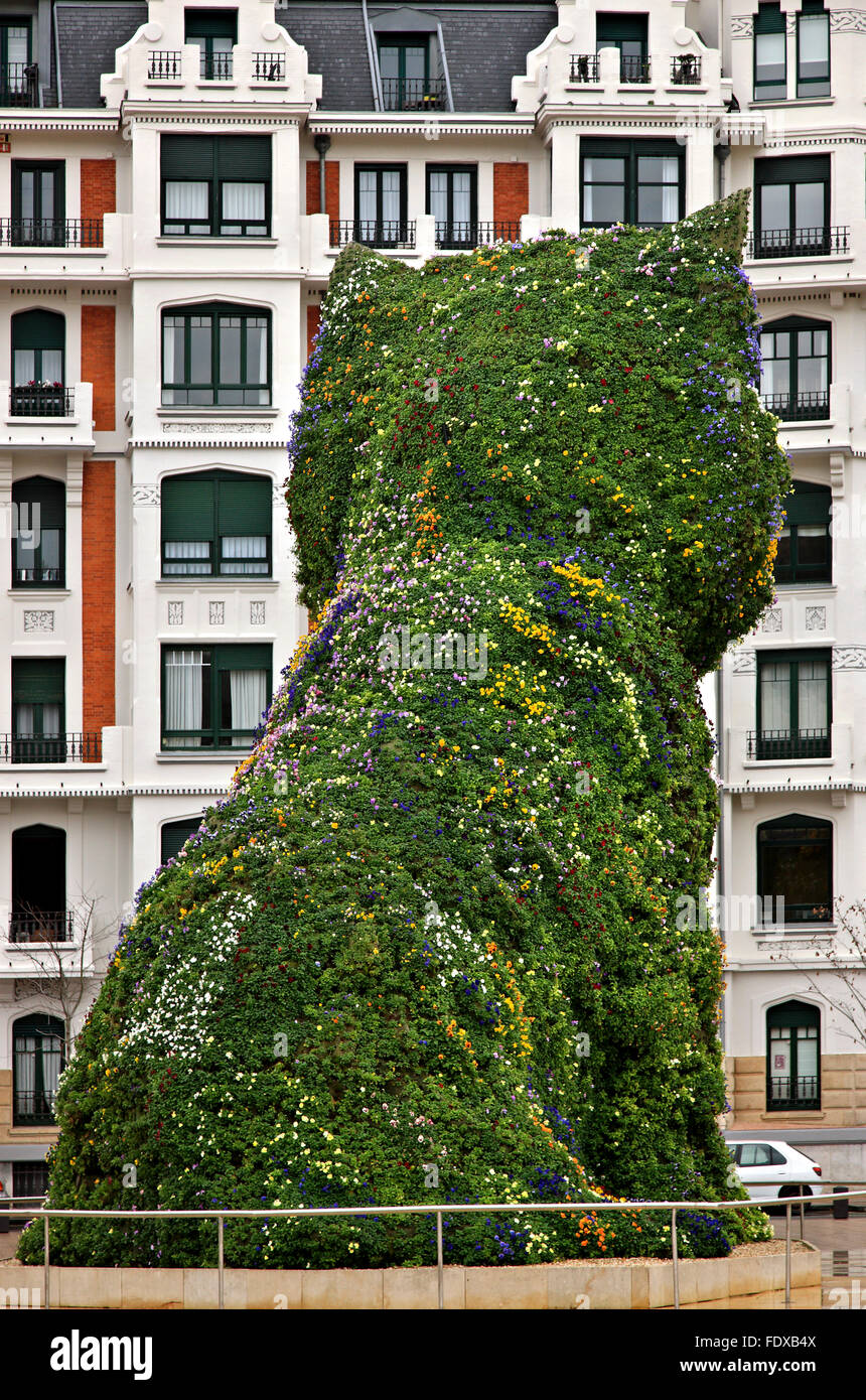 Die "Welpen" von Jeff Koons außerhalb Guggenheim Museum, Bilbao, Baskenland, Spanien. Stockfoto