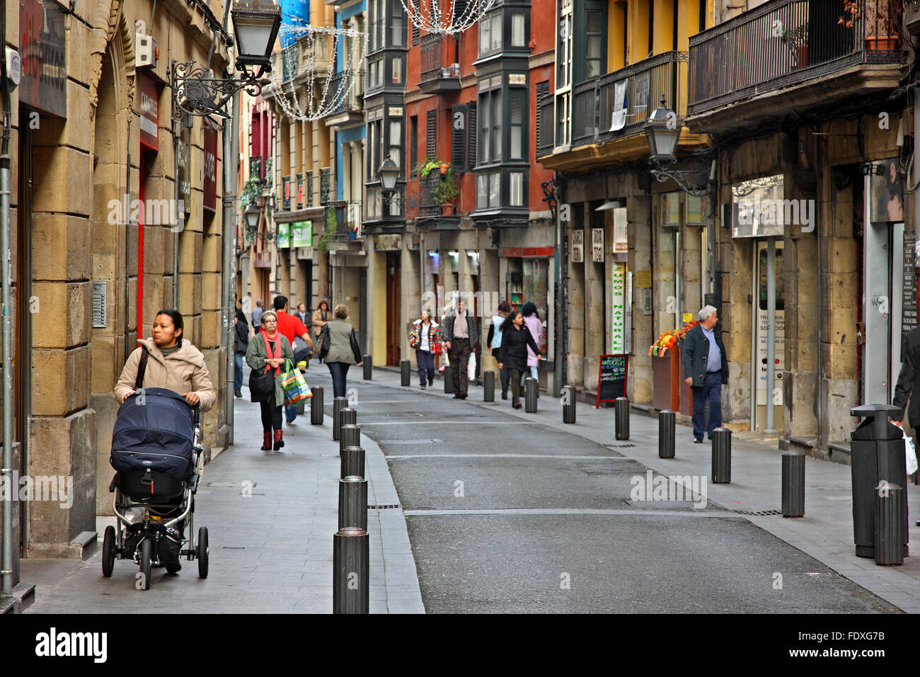 Wandern im "Siete Calles" ("sieben Straßen") in das "Herz" der Altstadt ("Casco Viejo") von Bilbao, Baskenland, Spanien. Stockfoto
