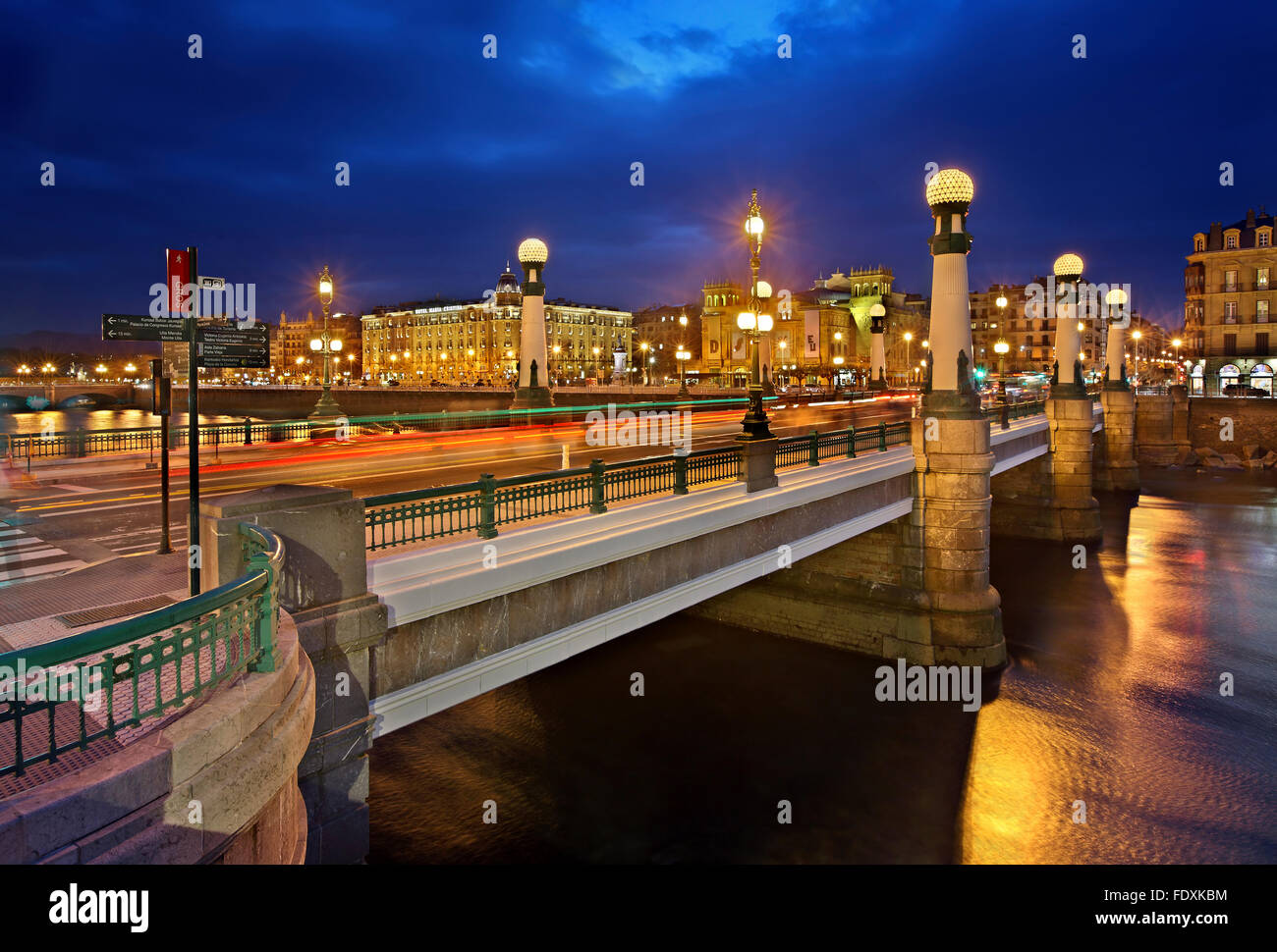Fluss Urumea & Kursaal (oder "Zurriola") Brücke, San Sebastian (Donostia), Baskenland (Pais Vasco), Spanien Stockfoto
