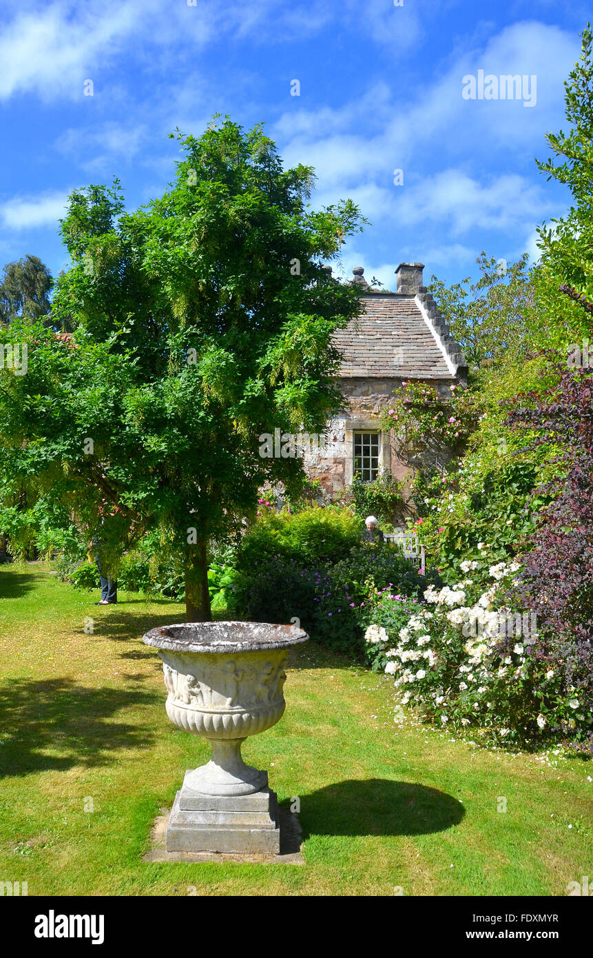 Ein privater Garten für die Öffentlichkeit (versteckte Gärten) einmal im Jahr am St. Andrews Fife zugänglich. Stockfoto