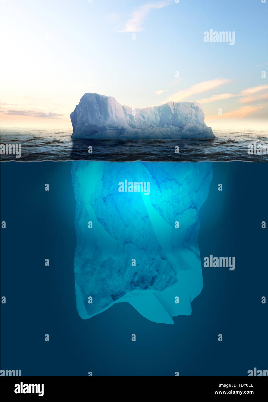 Antarktischen Eisberges im Ozean. Schöne Polarmeer Hintergrund. Stockfoto