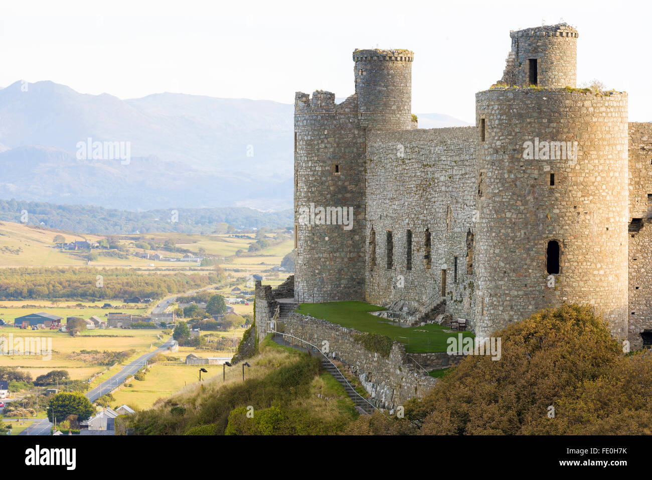 Harlech Castle in Harlech, Gwynedd, Wales, wurde von Edward i. erbaut während seiner Invasion von Wales zwischen 1282 und 1289 Stockfoto