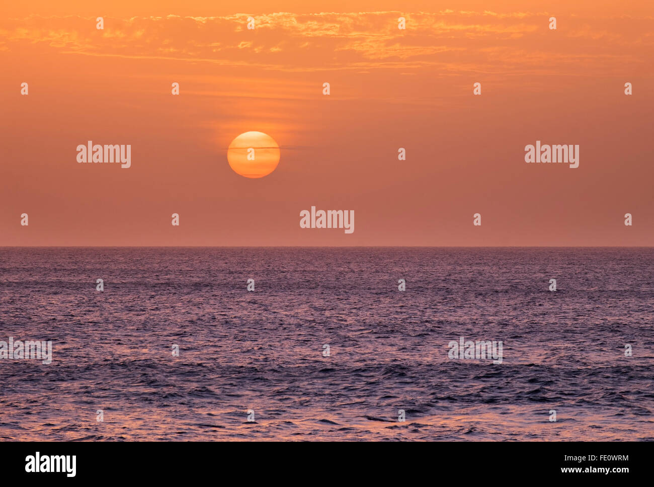 Sonnenuntergang über dem Ozean, Atlantik, La Gomera, Kanarische Inseln, Spanien Stockfoto