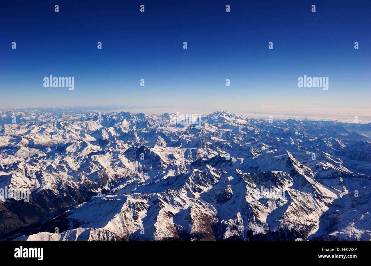Schweizer Alpen mit Schnee, Monte Rosa und Matterhorn, Schweiz Stockfoto