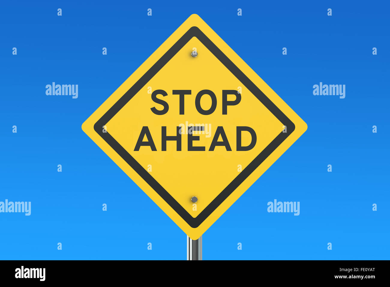 Ahead Straßenschild isoliert auf blauen Himmel zu stoppen Stockfoto