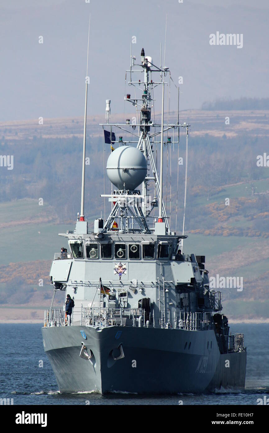 FGS Auerbach/Oberpfalz (M1093), ein Minehunter Ensdorf-Klasse der deutschen Marine, während der Übung Joint Warrior 15-1. Stockfoto