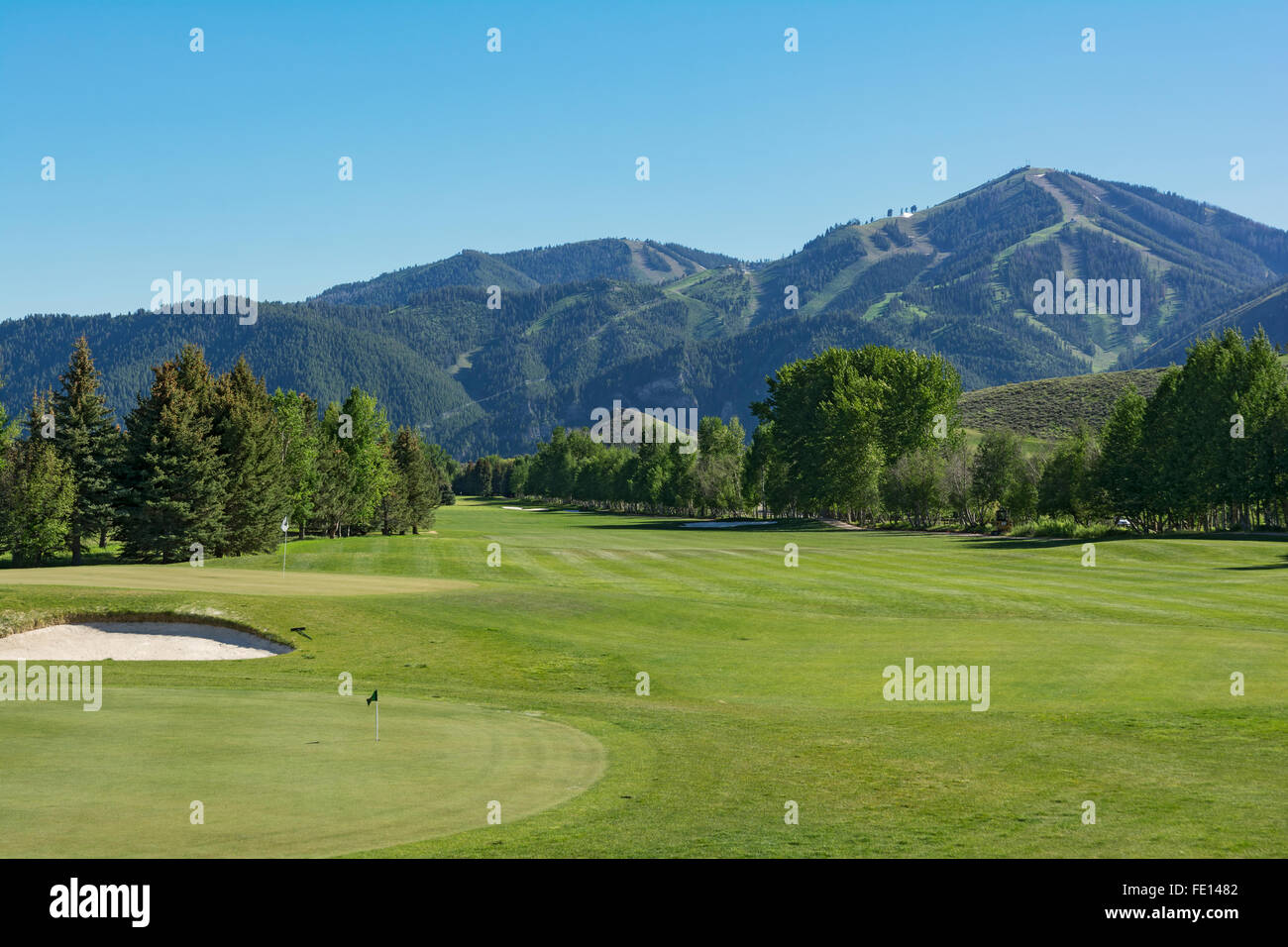 Idaho, Sun Valley Golf Course, Sommer, kahlen Berge Stockfoto