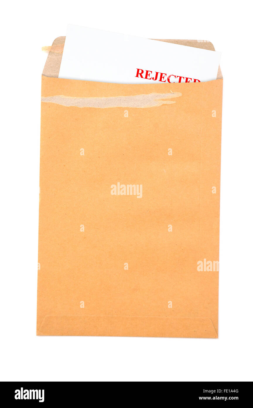 Abgelehnt schreiben in braunen Umschlag Stockfoto