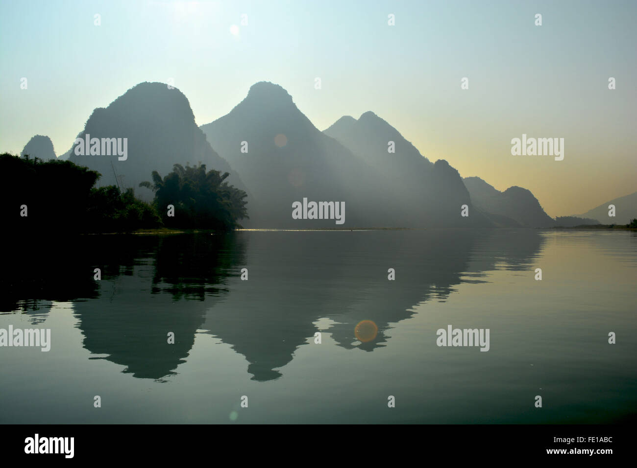 Li-Fluss Kreuzfahrt Stockfoto