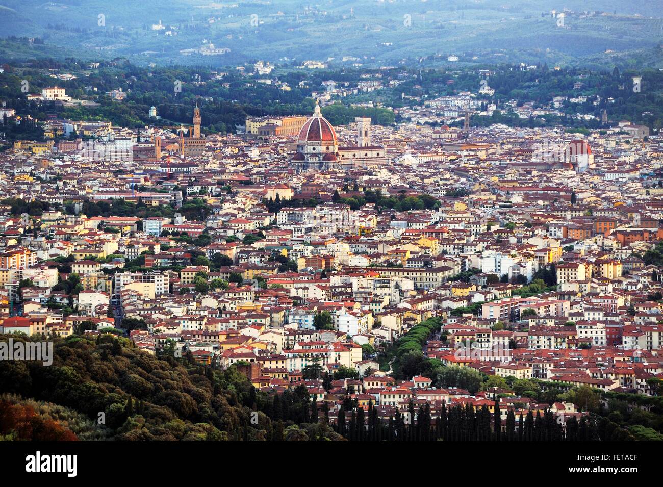 Florenz, Toskana, Italien. Klassische Ansicht über das Stadtzentrum von Fiesole. Sommerabend Stockfoto