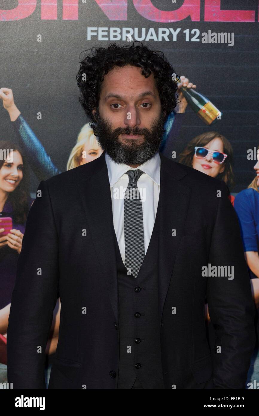 New York, NY, USA. 3. Februar 2016. Jason Mantzoukas bei der Ankunft wie zu werden einzelne Premiere, NYU Skirball Center of Performing Arts, New York, NY 3. Februar 2016. Bildnachweis: Lev Radin/Everett Collection/Alamy Live-Nachrichten Stockfoto