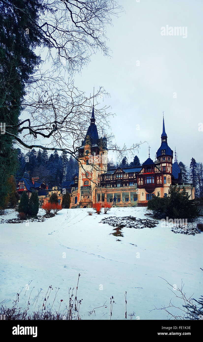 Ansicht des ersten rumänischen Königs Schloss Peles von Carol, Sinaia, Rumänien Stockfoto