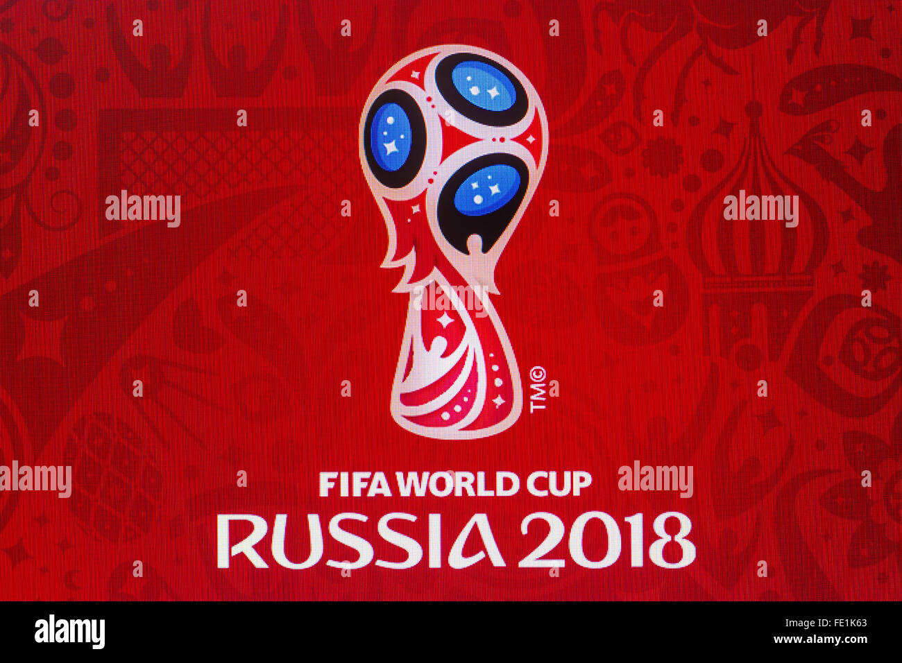 DANZIG, POLEN - 29. OKTOBER 2015. Logo der Fußball-Weltmeisterschaft in Russland 2018 am Computer-Bildschirm. Nur zur redaktionellen Verwendung Stockfoto