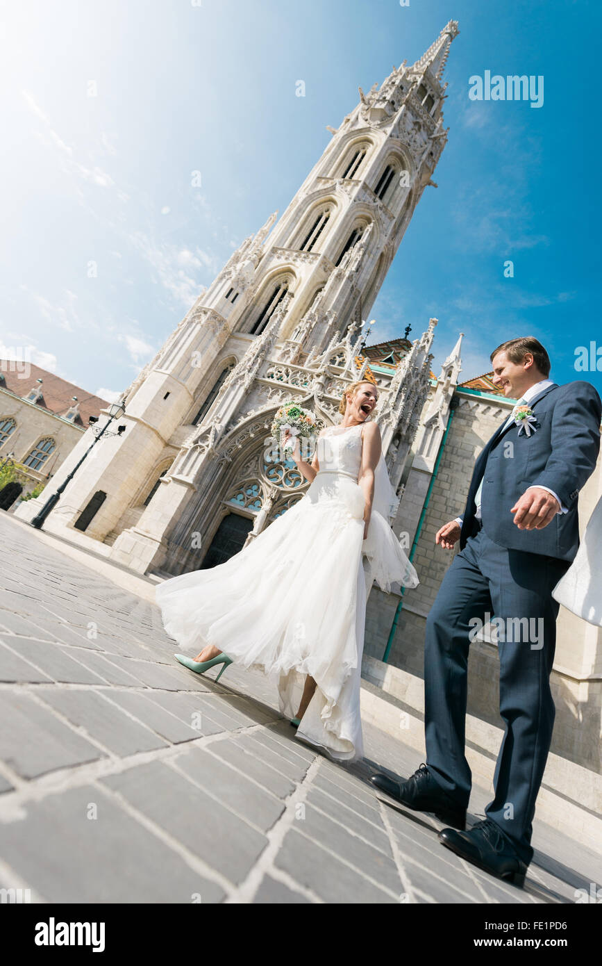 Destination Wedding | St. Matthiaskirche Budapest Stockfoto