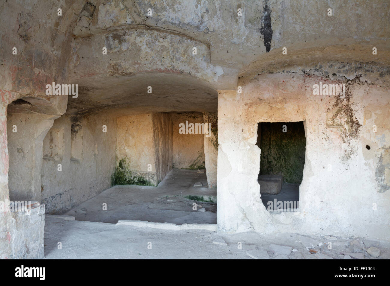 innerhalb eines UN-besetzten Wohnungen in Sasso Caveoso, Matera, Basilikata, Italien Stockfoto