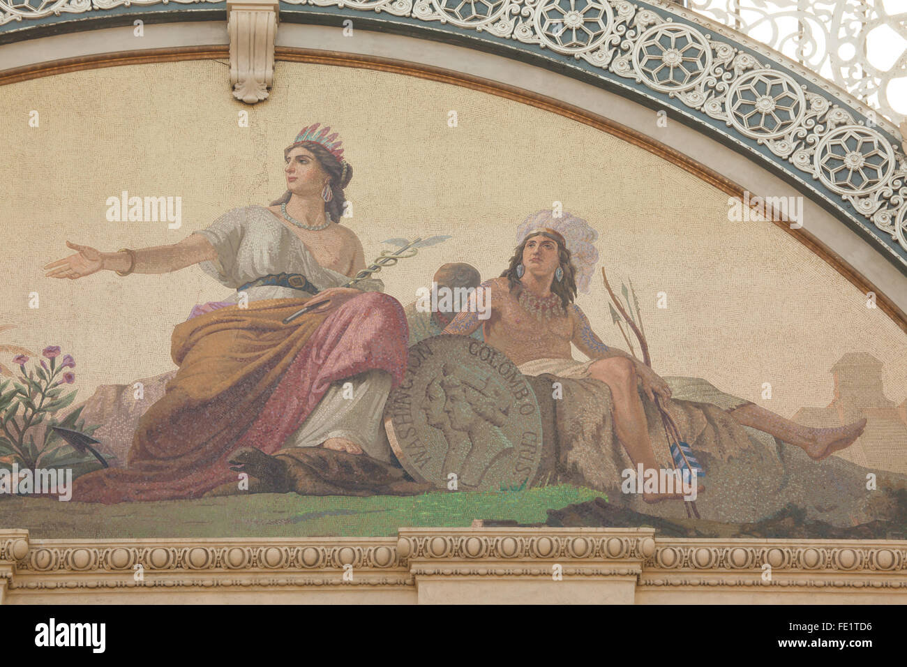 Amerika. Allegorische Mosaik gestaltet von Raffaele Casnedi in der Galleria Vittorio Emanuele II in Mailand, Lombardei, Italien. Stockfoto
