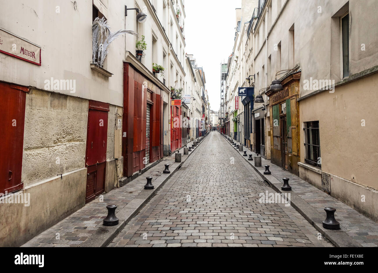 Ruhigen Rue de Lappe, Straße der tagsüber beschäftigt Nacht vor Ort, Bastille, Paris, Frankreich Stockfoto