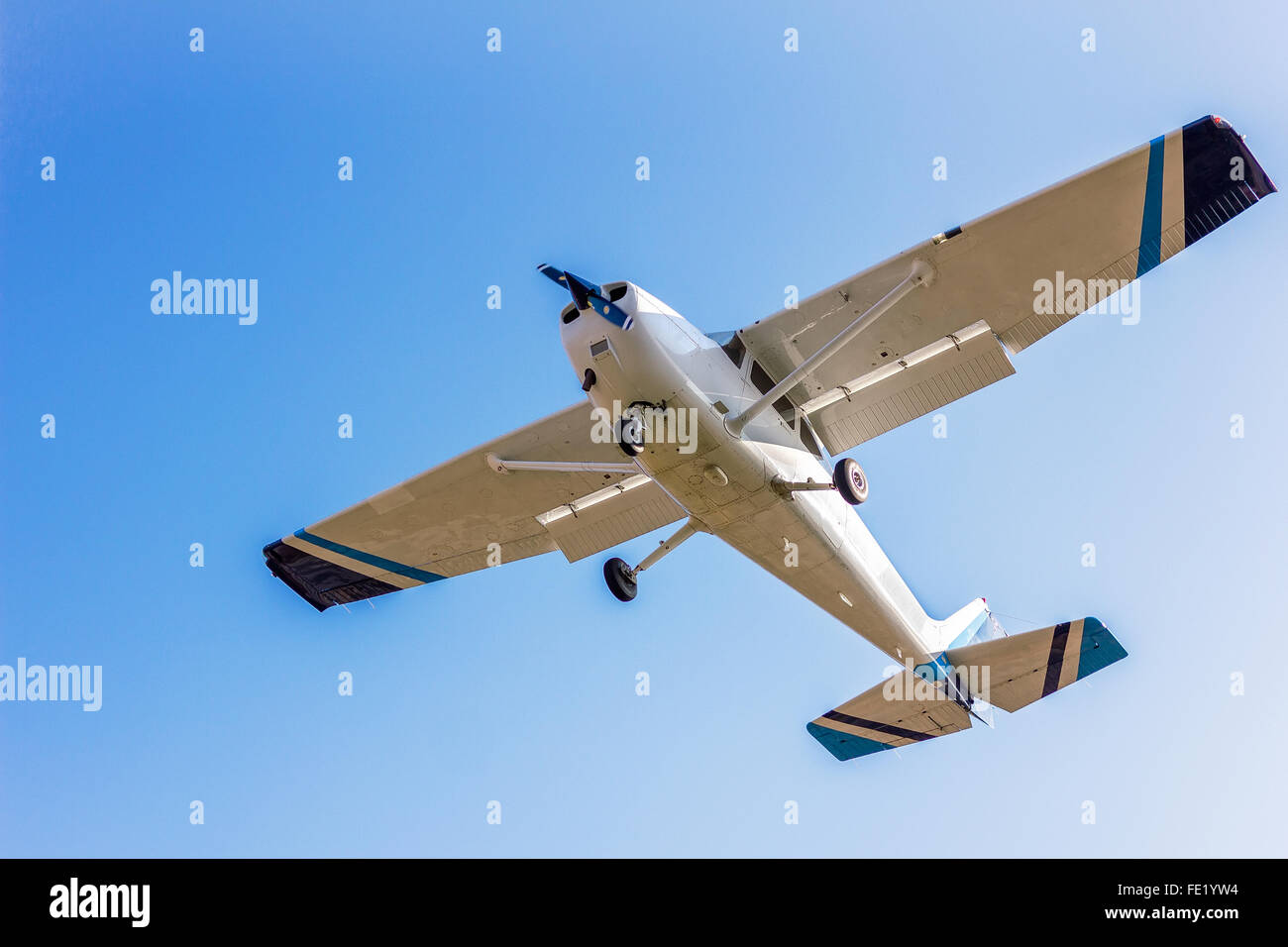 leichtes Sportflugzeug fliegen Stockfoto