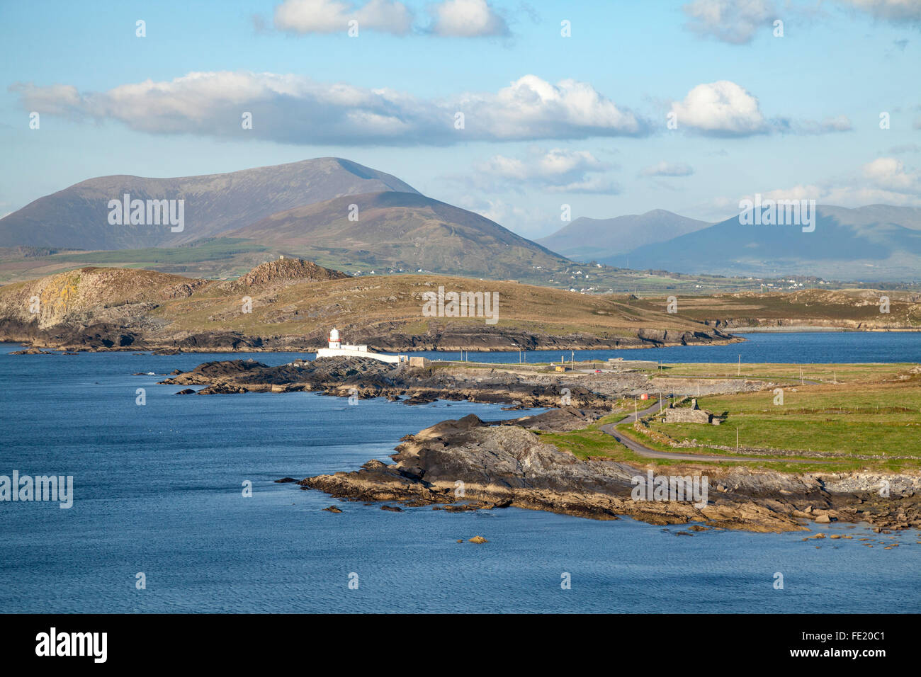 Blick über Cromwell Point Leuchtturm, Valentia Island, County Kerry, Irland. Stockfoto
