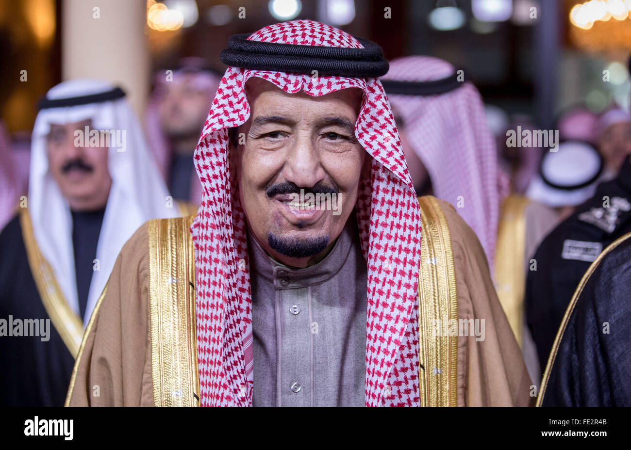 Riad, Saudi-Arabien. 3. Februar 2016. Salman bin Abdulaziz, König von Saudi-Arabien, abgebildet auf dem Al-Jenadriyah-Festival in Riad, Saudi Arabien, 3. Februar 2016. Foto: MICHAEL KAPPELER/Dpa/Alamy Live News Stockfoto