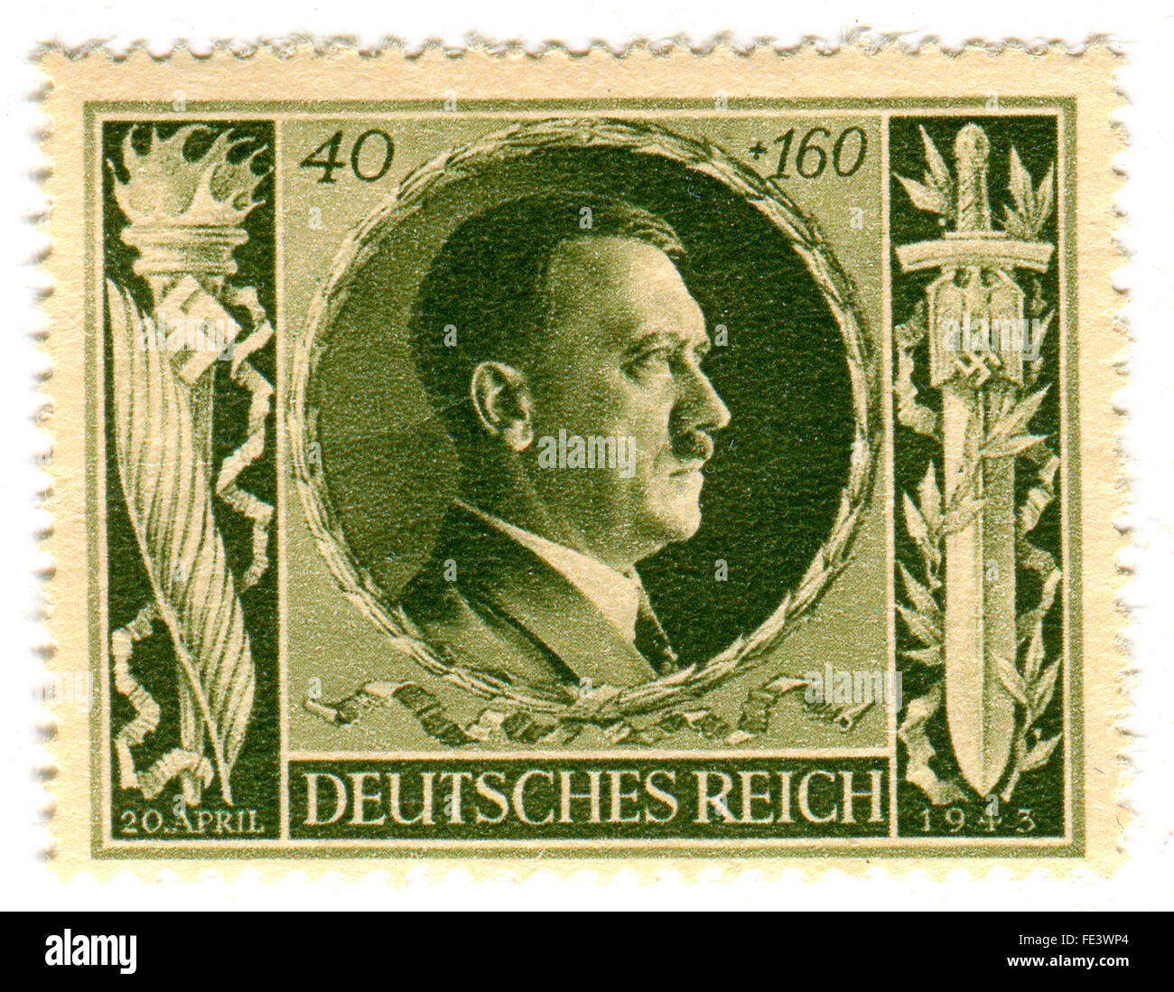 Eine Briefmarke gedruckt in Deutschland zeigt Bild von Adolf Hitler (20. April 1889 - 30. April 1945). Stockfoto