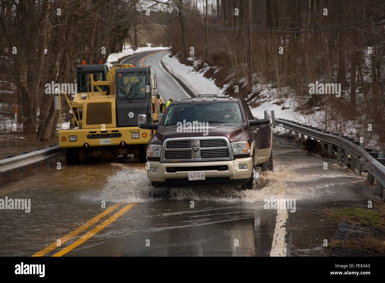 Maryland, USA. 4. Februar 2016. Hochwasser nach Schneeschmelze vom Wintersturm Jonas, Washington DC-Bereich, "Snowzilla", Januar 2016, windet sich bis zu 75 km/h, mehr als 30 Menschen getötet, bis zu 42 Zoll von Schnee, Frederick County, Maryland Credit: John Cancalosi/Alamy Live News Stockfoto