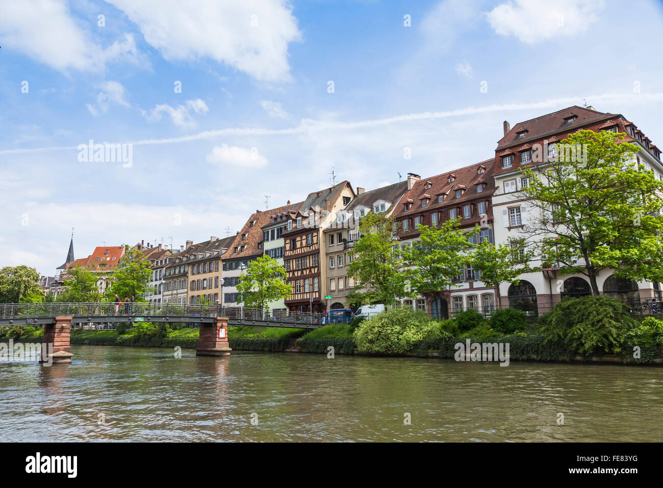 Ufer des Fluss Ill im Zentrum von Strasbourg City, Provinz Alsace, Frankreich Stockfoto