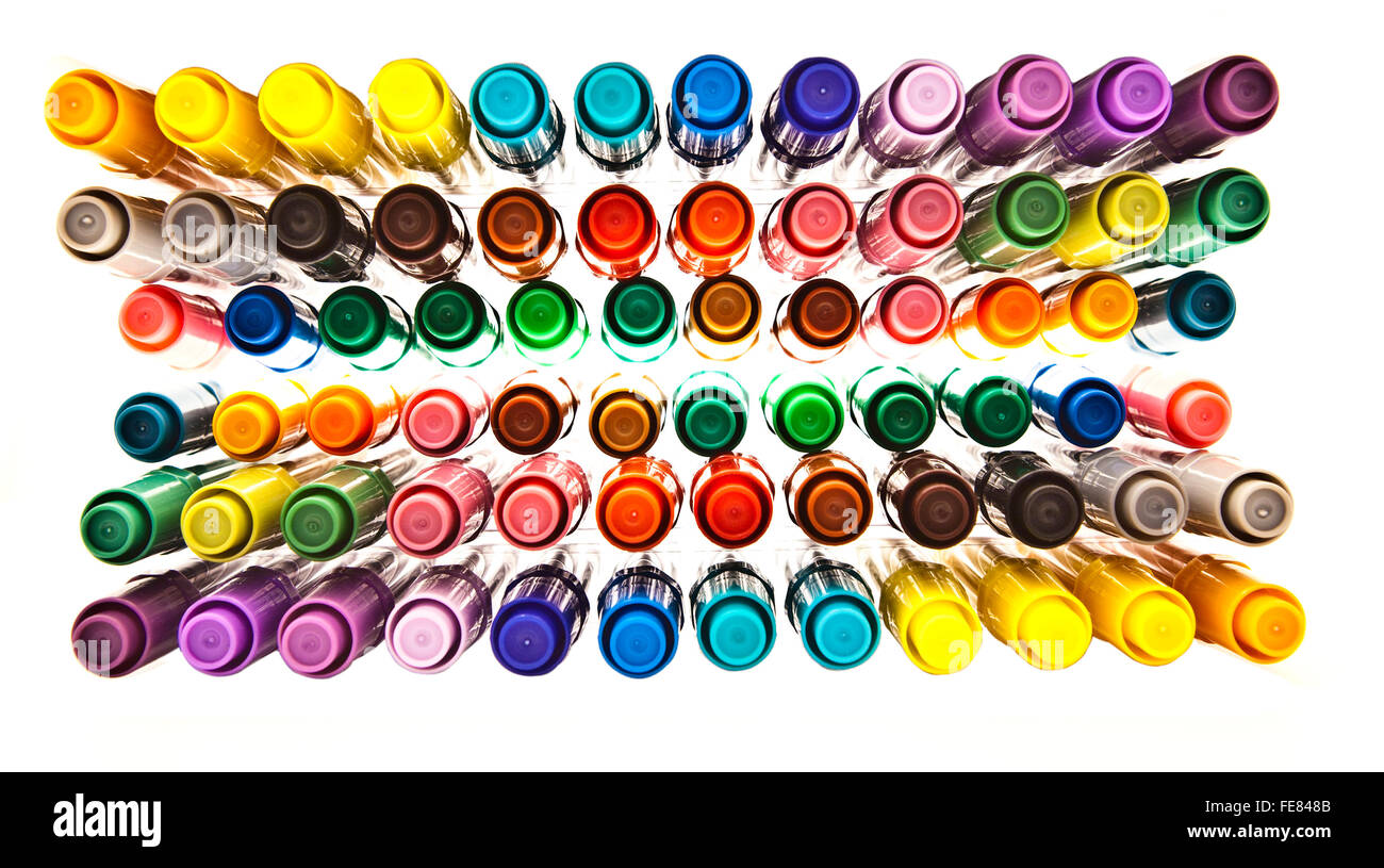 Farbigen Filzstift Stifte auf einem weißen Hintergrund Stockfoto