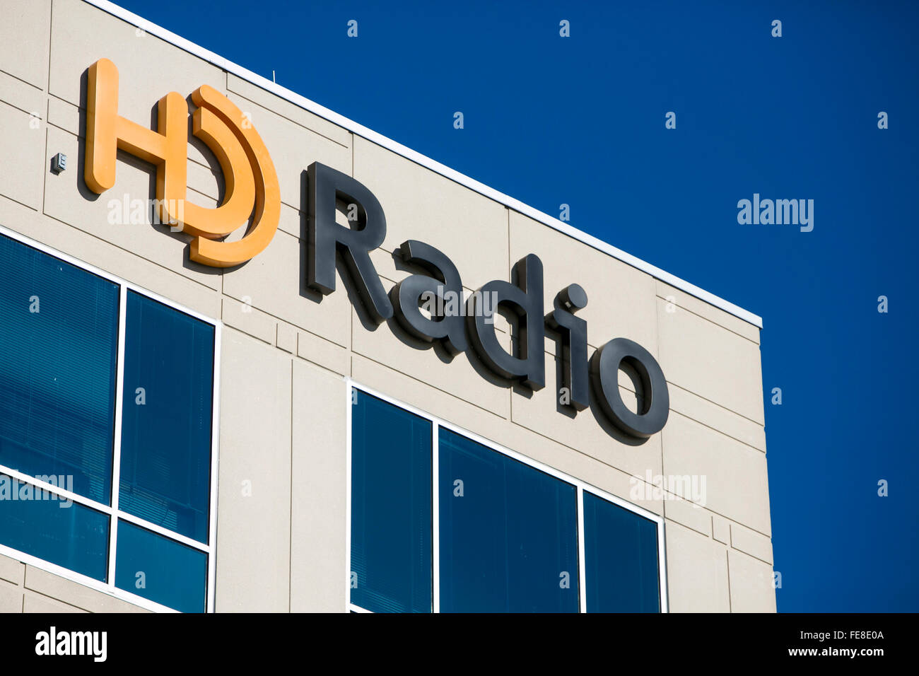 Ein Logo Zeichen außerhalb der Hauptsitz von HD-Radio in Columbia, Maryland auf 2. Januar 2016. Stockfoto