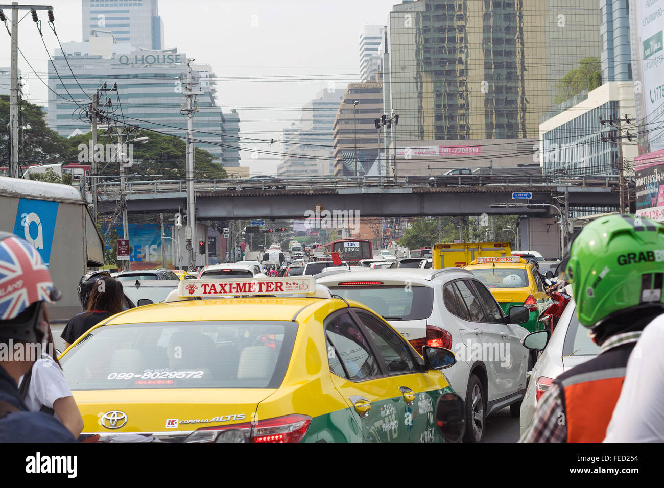 Bangkok, Thailand-Februar 2,2016: Staus während der Rush Hour in der Mitte des Business-Hauptstadt von Thailand. © Wattanaphob Kappago/Alamy Live-Nachrichten Stockfoto