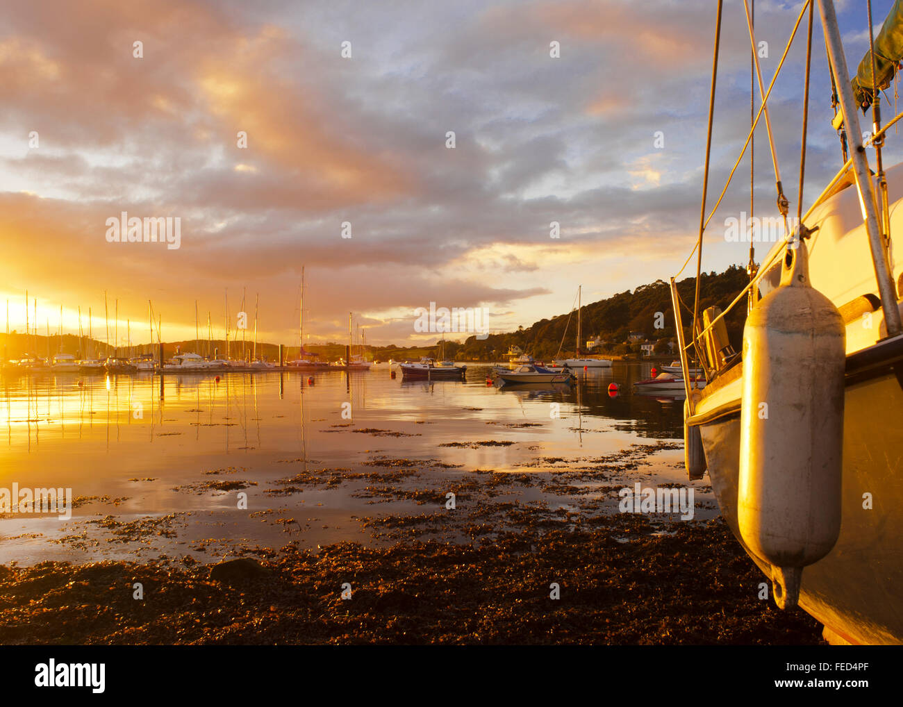 Sonnenuntergang in Crosshaven, Co Cork, Irland mit Textfreiraum. Stockfoto