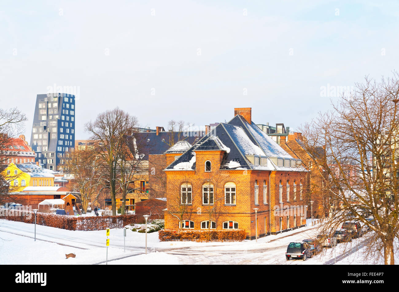 Häuser am Langelinie Park Promenade in Winter Kopenhagen. Langelinie ist ein Pier, der Promenade und der Park in Kopenhagen, Dänemark, und Heimat der Statue der kleinen Meerjungfrau. Stockfoto