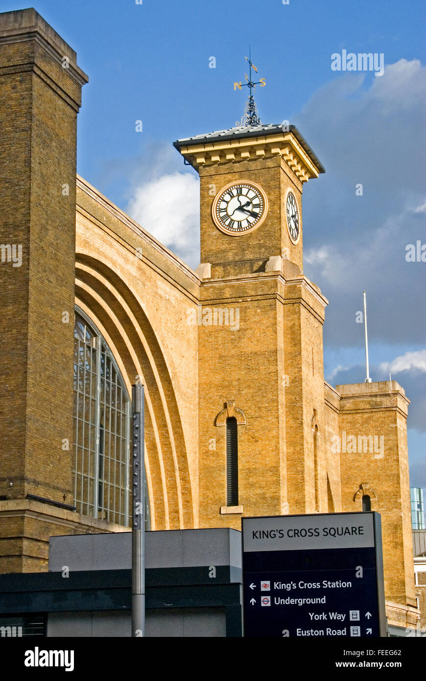Kings Cross Station Fassade in London Stockfoto