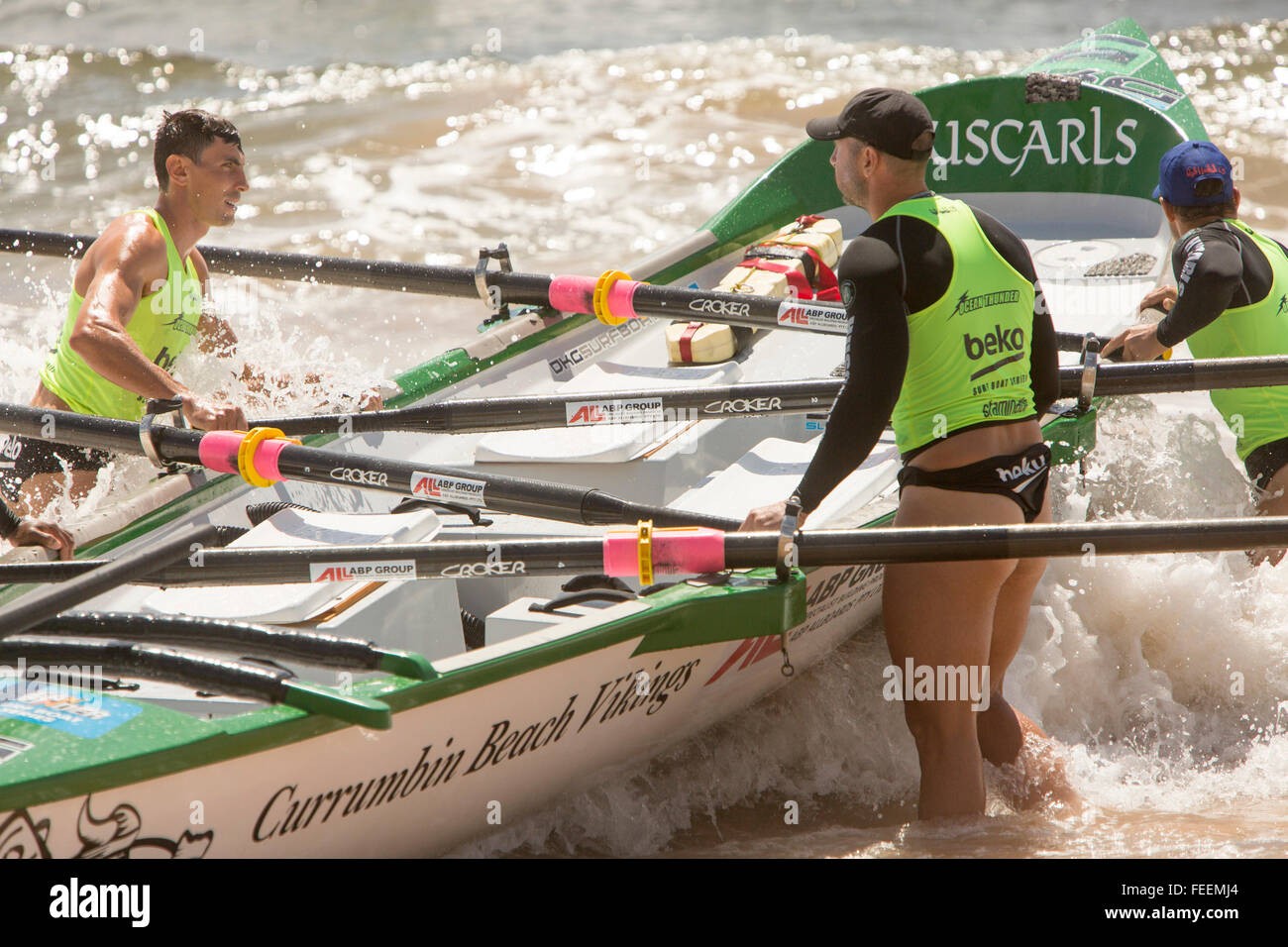 Sydney, Australien. 6. Februar 2016. Ozean Thunder statt eine im Fernsehen übertragenen Professional Surfen Boot Rennveranstaltung auf Collaroy Beach, Sydney, mit Elite Herren und Damen Surf Boots-Serie. Bildnachweis: model10/Alamy Live-Nachrichten Stockfoto