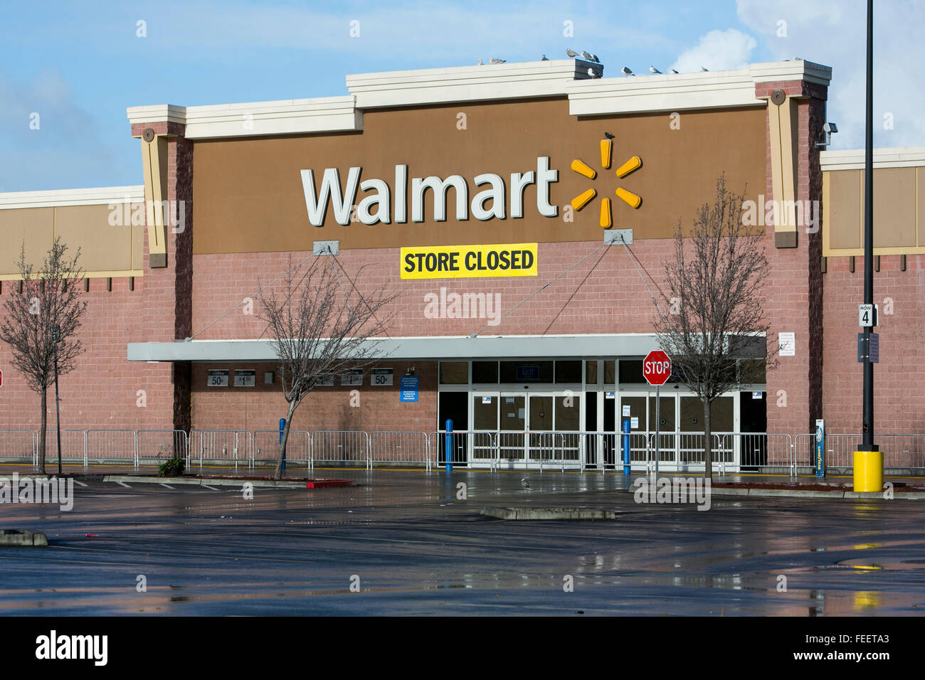 Eine geschlossene Walmart Einzelhandel speichern in Oakland, Kalifornien am 23. Januar 2016. Stockfoto
