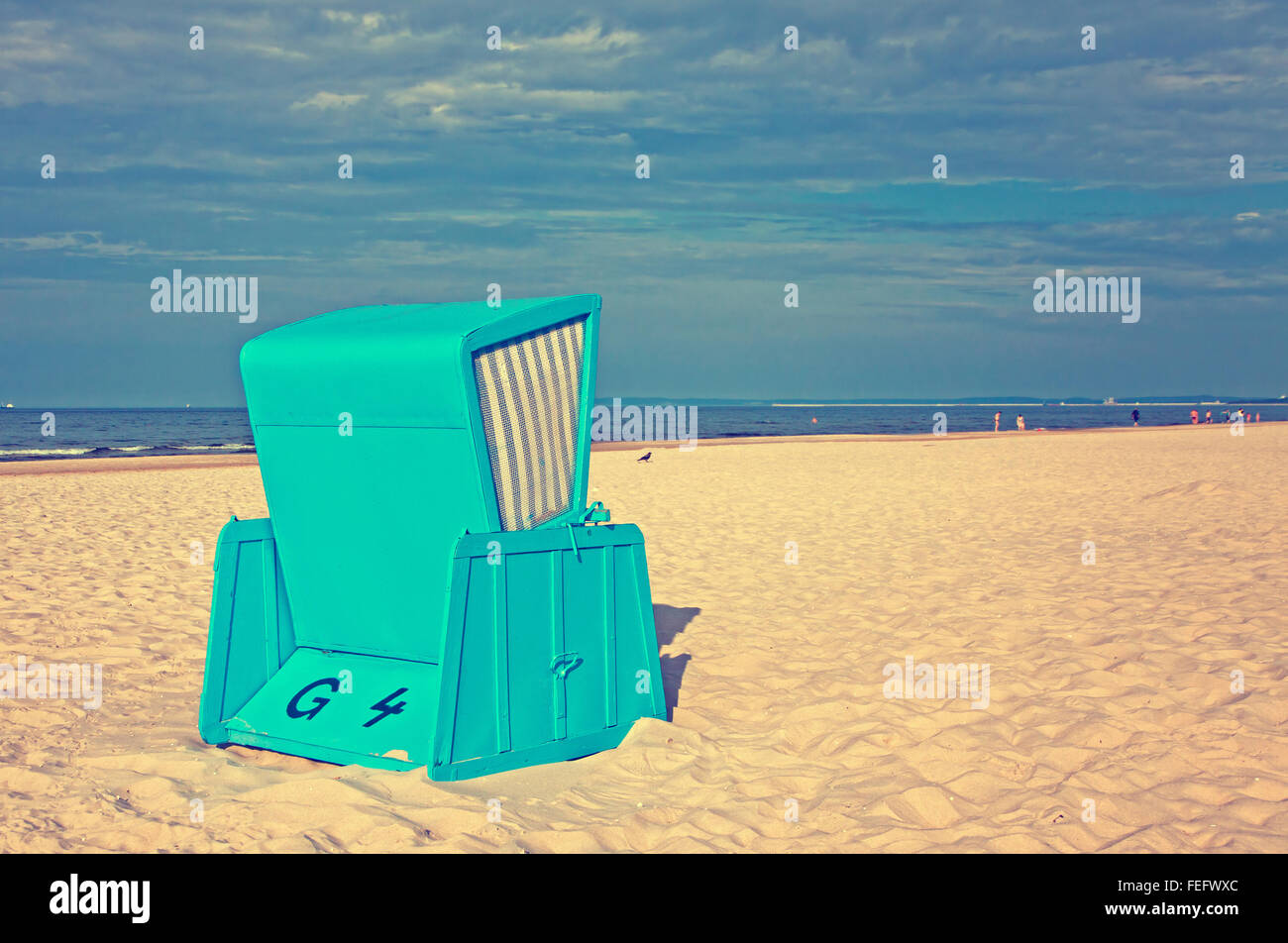 Mit Kapuze Strandkörbe (Strandkorb) an der baltischen Küste in Swinoujscie, Polen (Instagram Filter) Stockfoto
