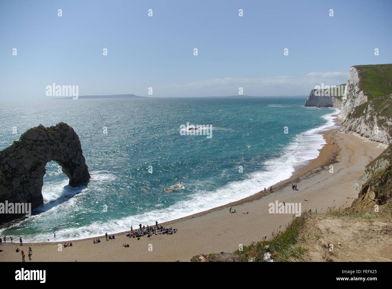 Kalkstein Bogen und Strand, Durdle Door, Dorset, England. Stockfoto