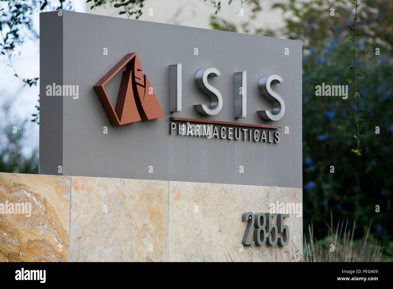 Ein Logo Zeichen außerhalb der Hauptsitz der Isis Pharmaceuticals in Carlsbad, Kalifornien am 30. Januar 2016. Stockfoto